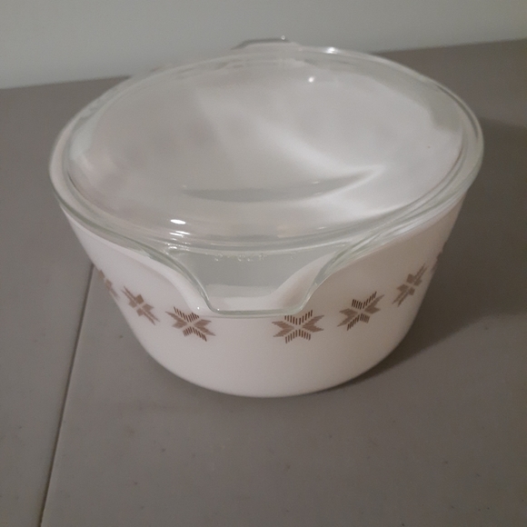 Vintage Pyrex - Picture 4 of 8